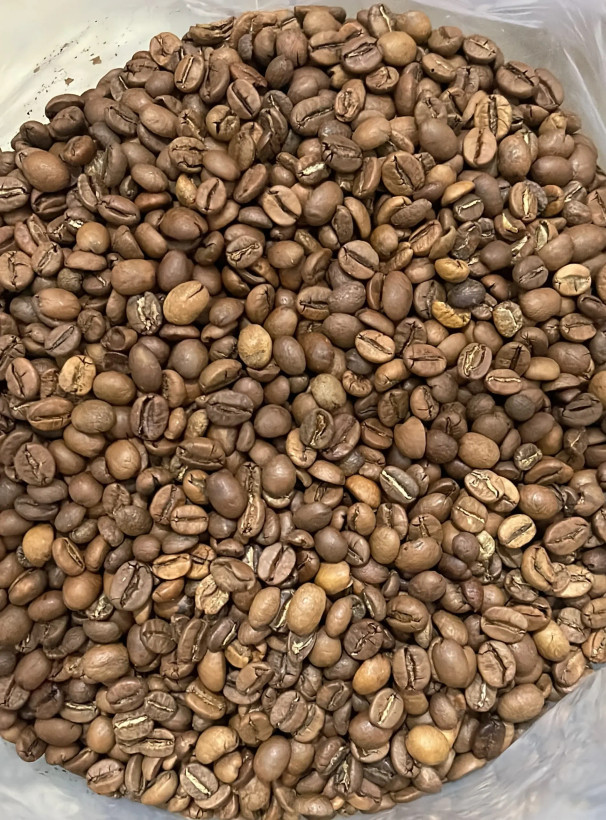 قهوه میکس ۵۰٪ عربیکا و ۵۰٪ روبوستا